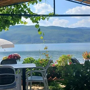 Nesti Relax Bed & Breakfast