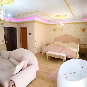 Luxurious View Apartment